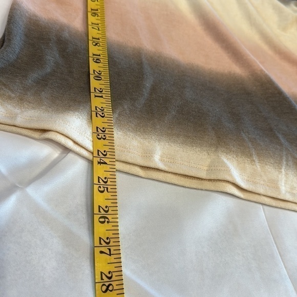 Mystree long sleeve sweater pink cream and tan small - Picture 9 of 12